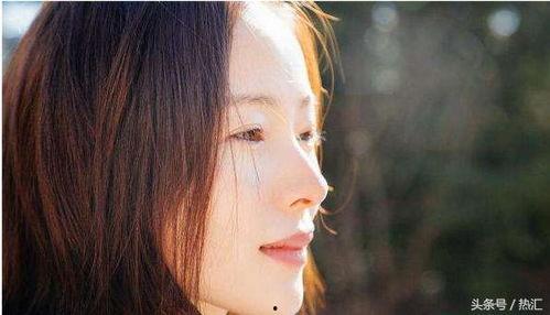 女明星黑白侧颜,探寻女明星的黑白魅力