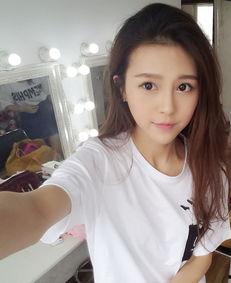 重庆女网红喜宝儿,从街头小妹到网络红人的蜕变之路