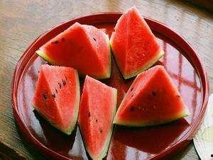 吃瓜呕吐怎么治疗