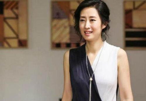 女明星当经纪人,揭秘娱乐圈幕后风云